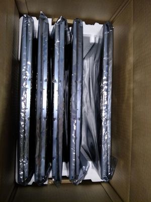 LM201U05-SLA3 LG. LCD 20,1" 1600×1200 300cd/m2